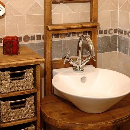 La Carreteria Country house Camanas